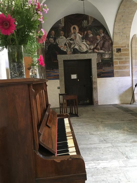 San Nicolas El Real Вилафранка дел Биерсо Екстериор снимка